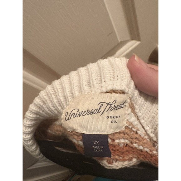 Universal Threads Neutral Colored  Woven Sweater Juniors Size XS - Picture 3 of 3